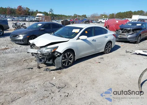 2017 Nissan Altima 2.5 Sr из США, поврежденный, VIN 1N4AL3APXHN350734